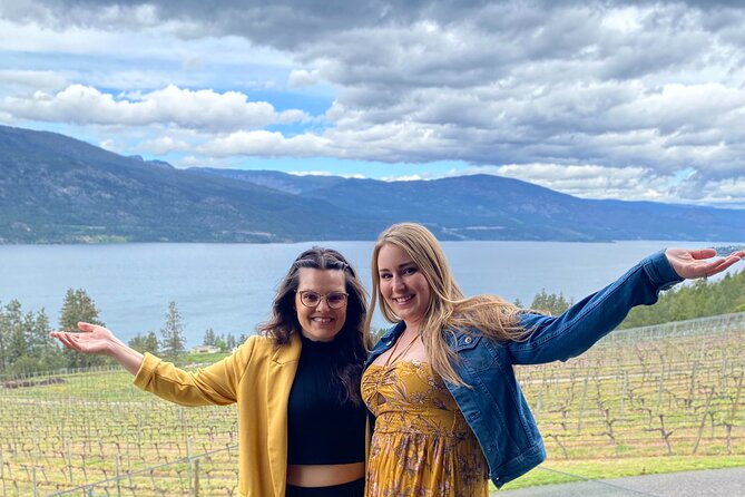 East Kelowna Full Day Guided Wine Tour With 5 Wineries - Guides shape the day more than the tasting list
