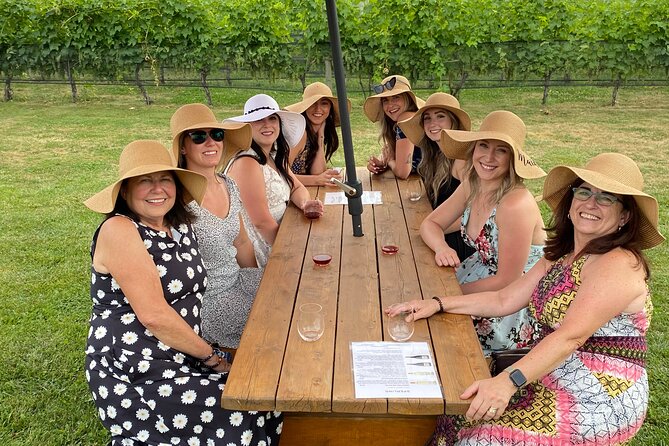East Kelowna Half Day Wine Tour- Incl. Tasting Fees & Guide Grat! - Four hours through East Kelowna wine country