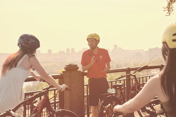 Edmonton City Highlights 3 Hour Bike Tour, E-Bike Upgrade Avail. - Cruising through the river valley