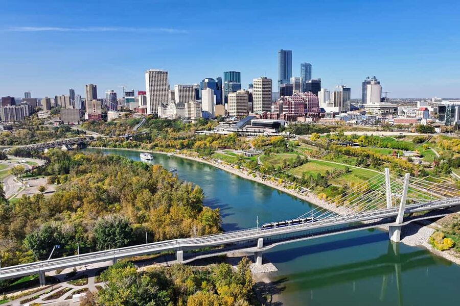 Edmonton: City Highlights Walking Tour | 3-Hour - Is Three Hours Enough for Edmonton?