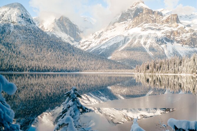 Emerald Lake,Natural Bridge, Wapta Falls & Takakkaw Falls in Yoho - Winter changes the route, not the appeal
