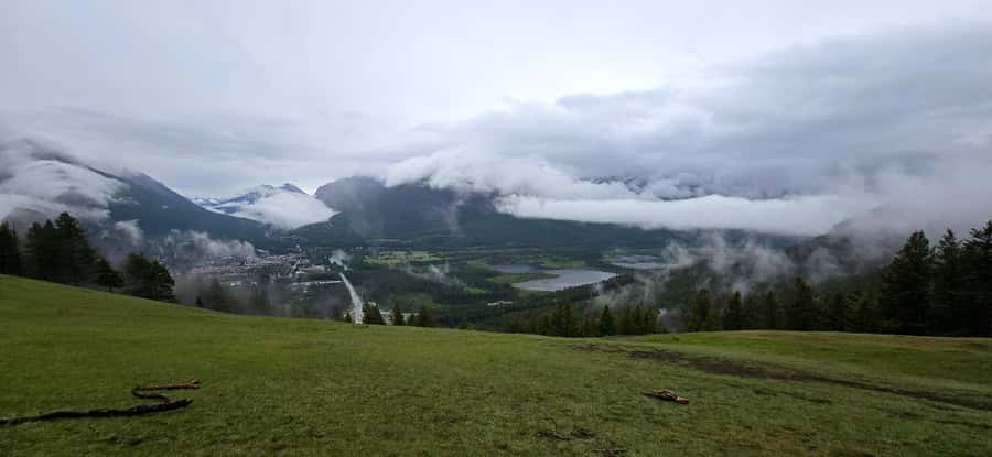 Explore 9 Iconic Banff Spots in 1 Epic Day!(Pax 12/Group) - Why this small-group day works