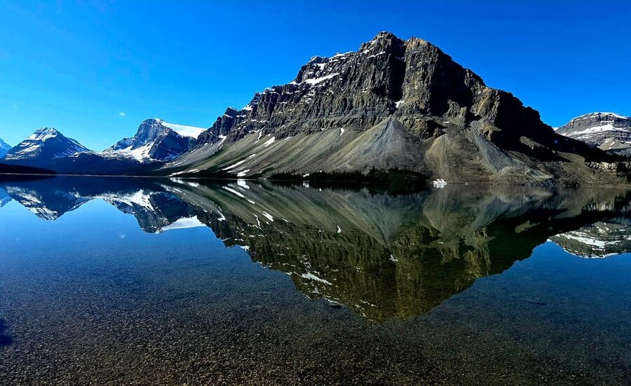 Explore 9 Iconic Banff Spots in 1 Epic Day!(Pax 12/Group) - The guide can make or break a packed day