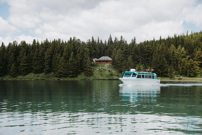 Explore Jasper Tour with Maligne Lake Cruise - Spirit Island and the pressure of a short stop