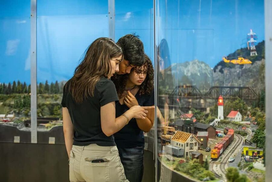 Exporail, the Canadian Railway Museum - Start in the Tunnel With 400 Railway Artifacts