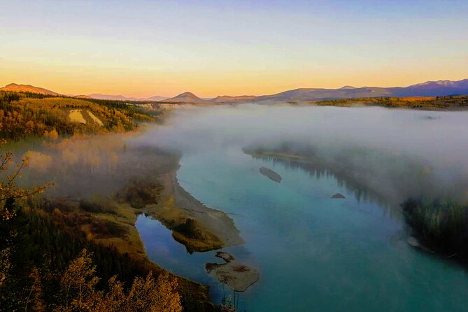 Fall Color Tour in Yukon from Whitehorse - A four-day Yukon stay built around dogs and fall color