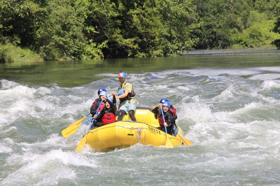 Family-Friendly Cheakamus Splash - Returning to the Squamish rafting base