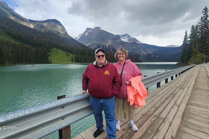 Famous Moraine Lake and Lake Louise Shared Shuttle Tour - Moraine Lake and the Valley of the Ten Peaks