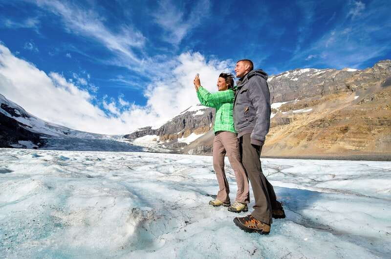 From Banff: Athabasca Glacier and Columbia Icefield Day Trip - Saskatchewan River Crossing and the heart of the parkway