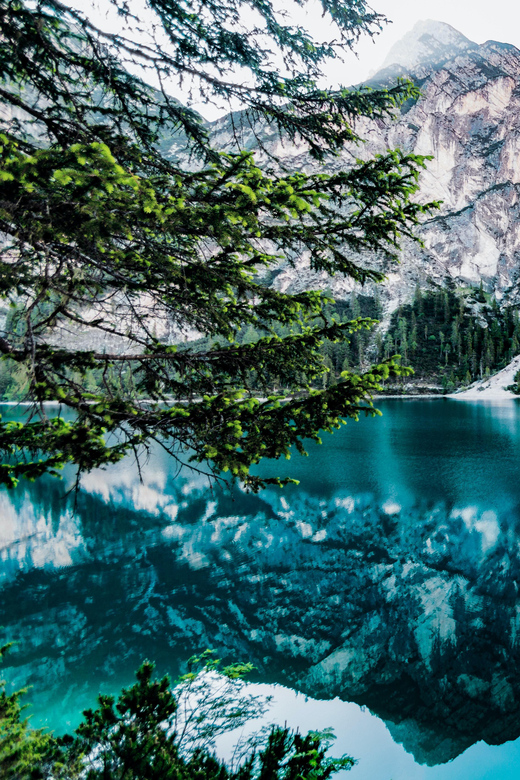 From Banff/Canmore: Moraine Lake, Lake Louise 1.5 hrs Each - How much can you really see in 1.5 hours?