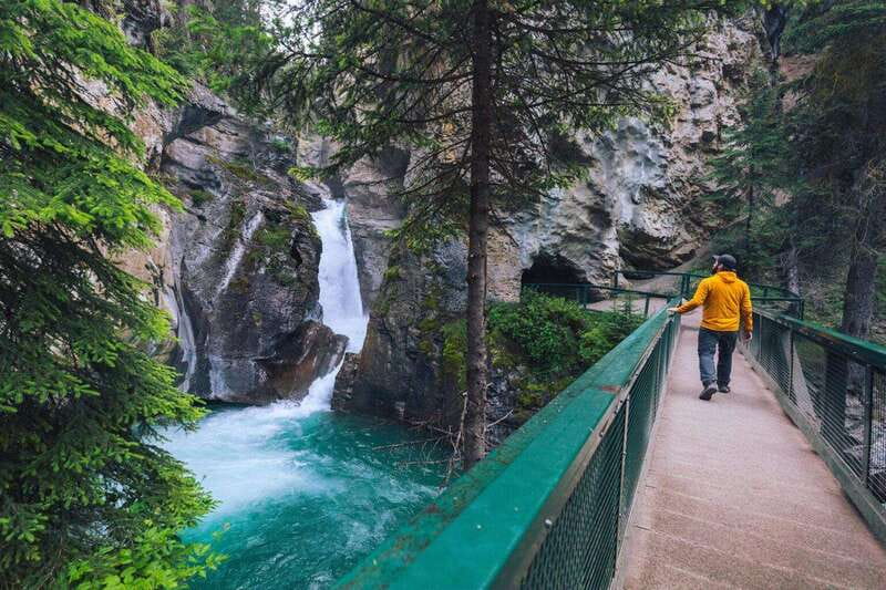 From Calgary: Banff, Moraine Lake and Lake Louise Tour - A long but efficient route from Calgary