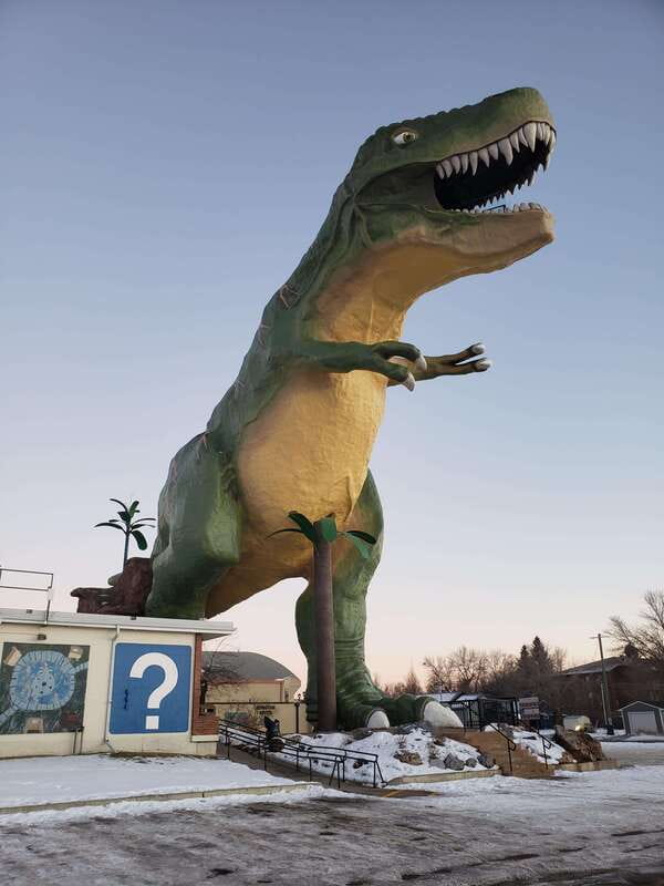 From Calgary: Drumheller Private Tour, Full day sightseeing - Walking the hoodoo formations