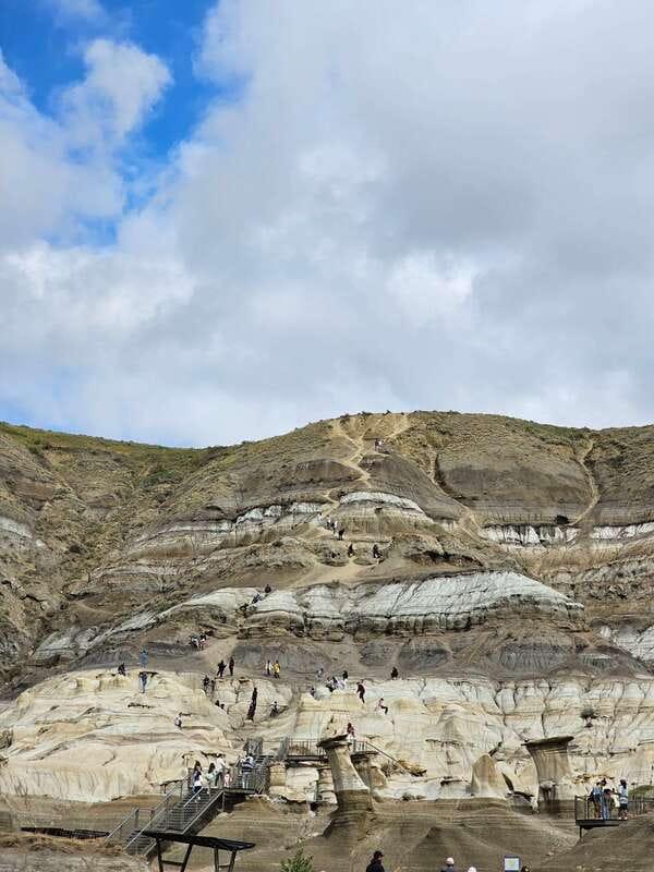 From Calgary: Drumheller Private Tour, Full day sightseeing - The Royal Tyrrell Museum deserves your time