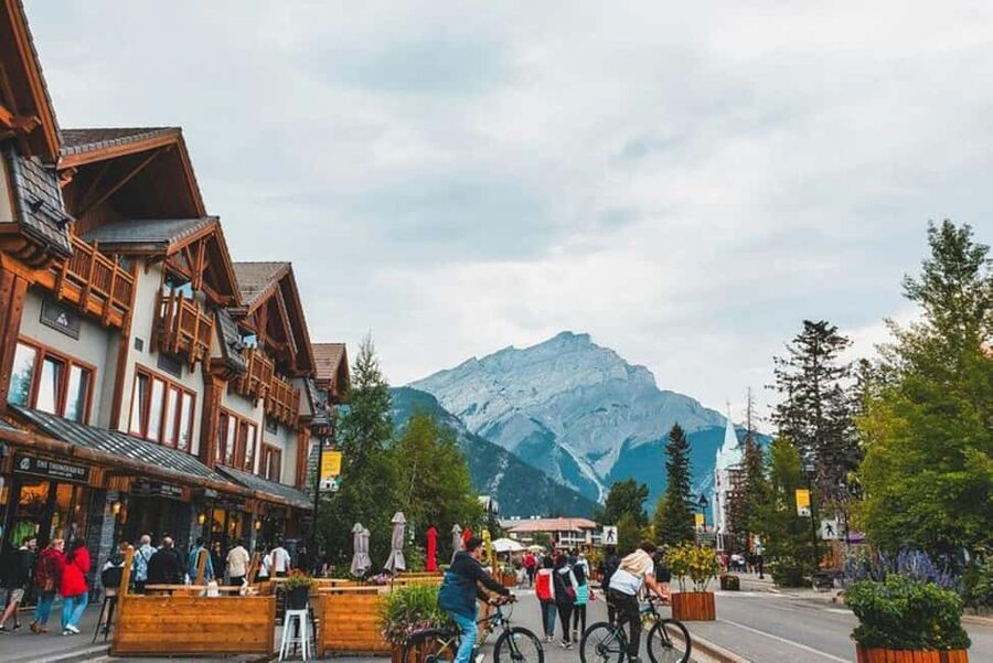 From Calgary: Explore 4 Stunning Lakes in Banff & Yoho - Bow Lake for a quieter waterside pause