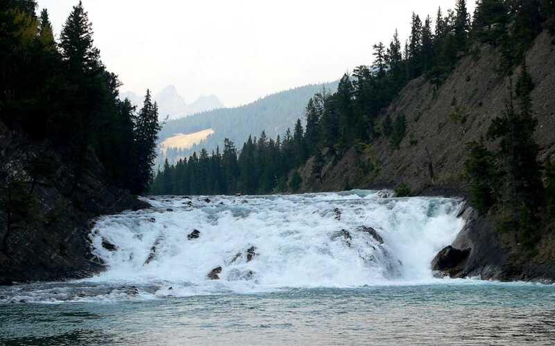 From Calgary: Private Lake Louise and Banff Day Trip - Bow Falls and Surprise Corner