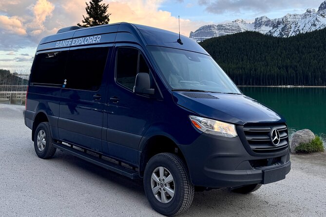 From Calgary YYC Airport: Hassle-free Private Transfer to Banff. - Key points at a glance