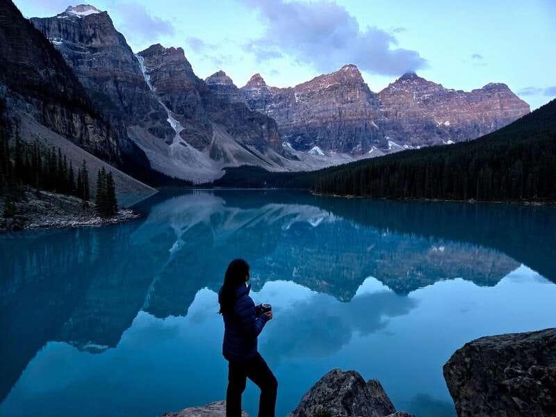 From Canmore/Banff: Moraine Lake Sunrise & Lake Louise Tour - Two hours beside Lake Louise