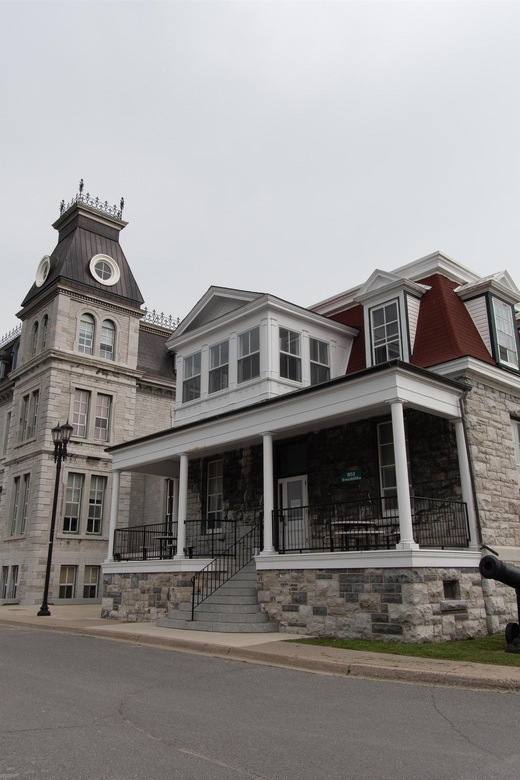 From Montreal: Kingston City Day Trip & 1000 Island Cruise - The 1000 Islands cruise on the St. Lawrence