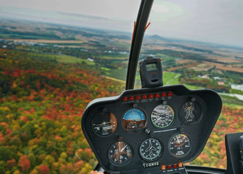 From Montreal: Scenic Montérégie Helicopter Tour - Mont Saint-Bruno and Mont Saint-Hilaire From Above