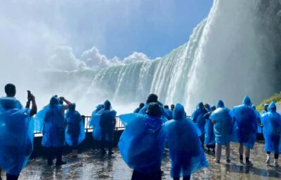 From Toronto: Niagara Falls Tour + Boat Ride and/or Journey