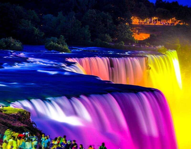 From Toronto: Niagara Falls Tour with Journey & Dinner - Table Rock puts you close to the Horseshoe Falls
