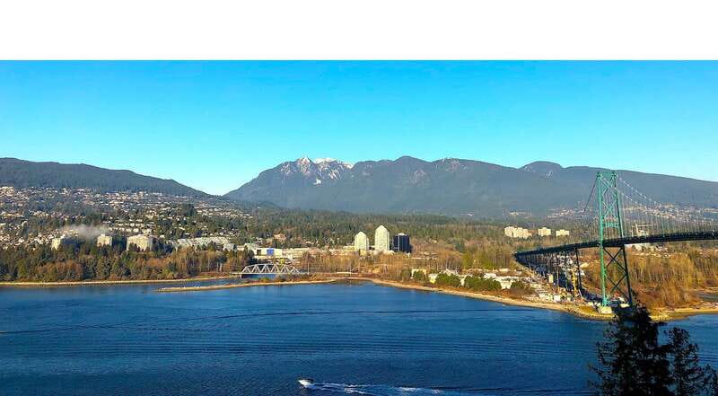 From Vancouver: Shannon Falls and Whistler Sightseeing Tour - Horseshoe Bay, the first coastal pause