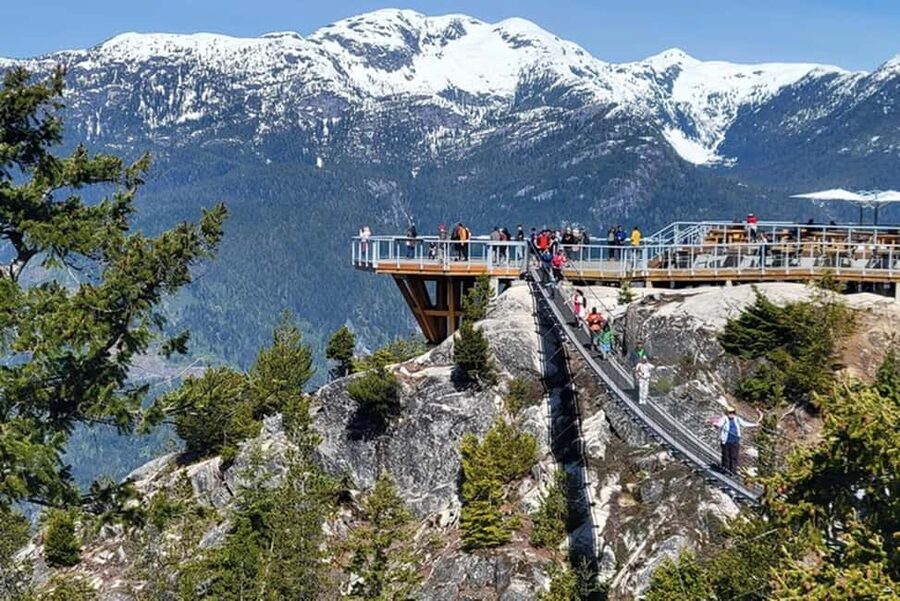 From Vancouver: Whistler Private Day Trip - Riding the Sea to Sky Gondola near Squamish