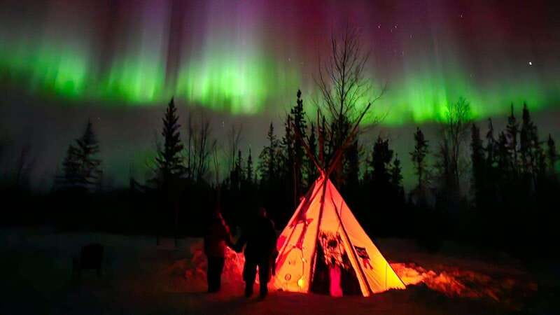 From Yellowknife: Aurora Borealis Tour with Cozy Cabin Base - Free photos and simple photography help