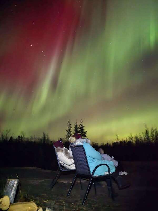 From Yellowknife: Aurora Borealis Tour with Cozy Cabin Base - What happens during the 3.5 hours at the cabin