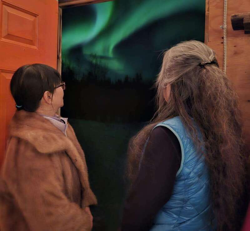 From Yellowknife: Aurora Borealis Tour with Cozy Cabin Base - The short ride from Yellowknife
