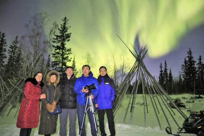 From Yellowknife: Northern Lights Bus Tour with Photos - What to pack for the Ingraham Trail