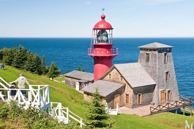 Gaspe 3–DAY Trip - The Percé cruise and Bonaventure Island