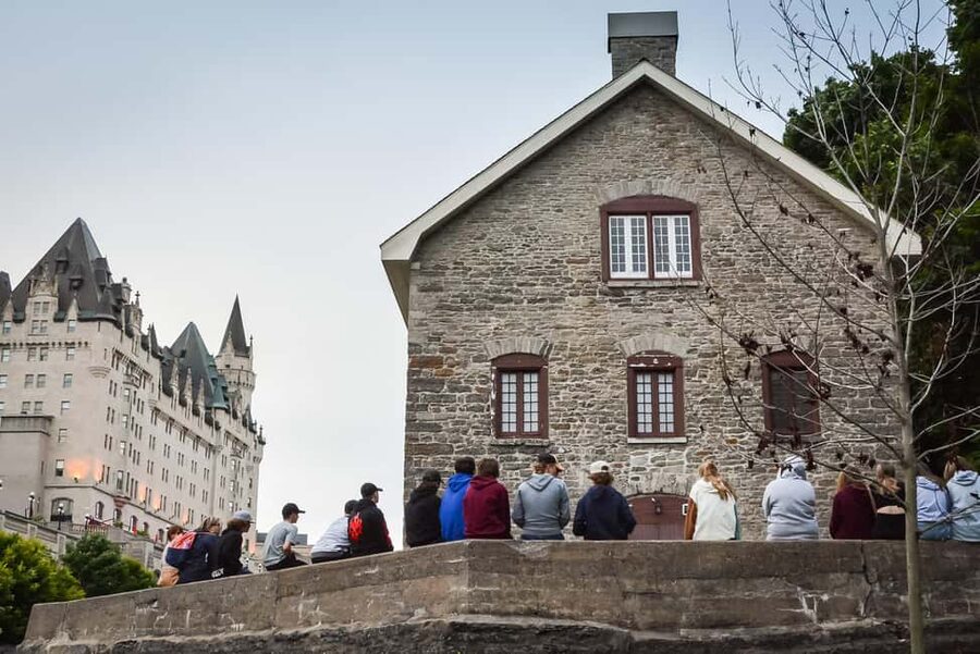 Ghosts of the Bytown Museum - Meeting the cloaked guides on Sparks Street