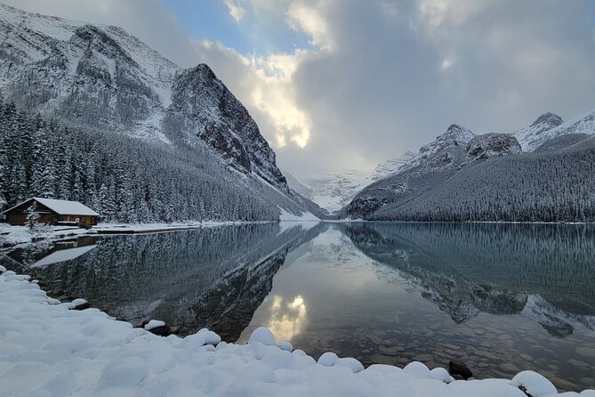 Glaciers, Mountains & Lakes - Calgary pickup and the road to Canmore