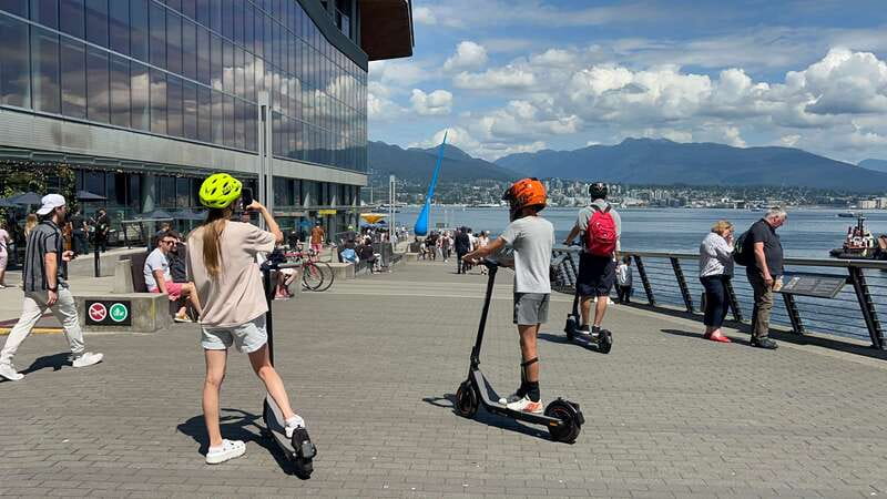 Great Vancouver EUC & E-scooters loop tour - Chinatown and Gastown: two very different city moods