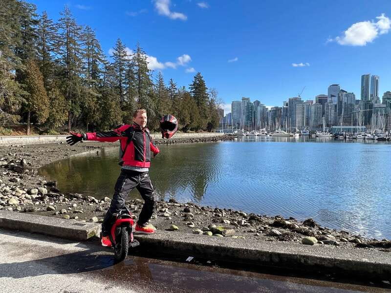 Great Vancouver EUC & E-scooters loop tour - Starting at Science World and getting comfortable