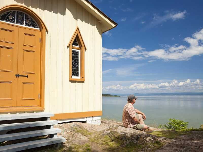 Grosse-Île: Irish Immigrant Memorial Cruise & Tour - What the guides add