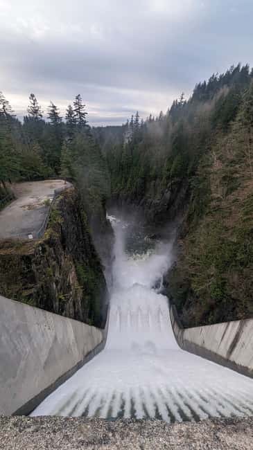 Grouse Mnt+StanleyPark+Hatchery+Cleveland Dam+LynnCanyonTOUR - Who should book this tour?