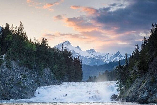 Guided Tour to Banff Highlights & Wildlife With Gondola Admission - Mount Norquay gives you the first wide view