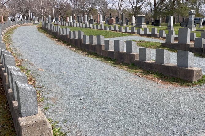 Half Day Small Group Tour in Peggy's Cove and Titanic Cemetery - The solemn visit to Fairview Lawn Cemetery