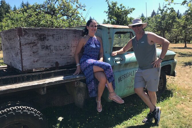Half-Day Victoria to Cowichan Valley Wine Tour with Tastings - Guides make or break the five-and-a-half-hour outing