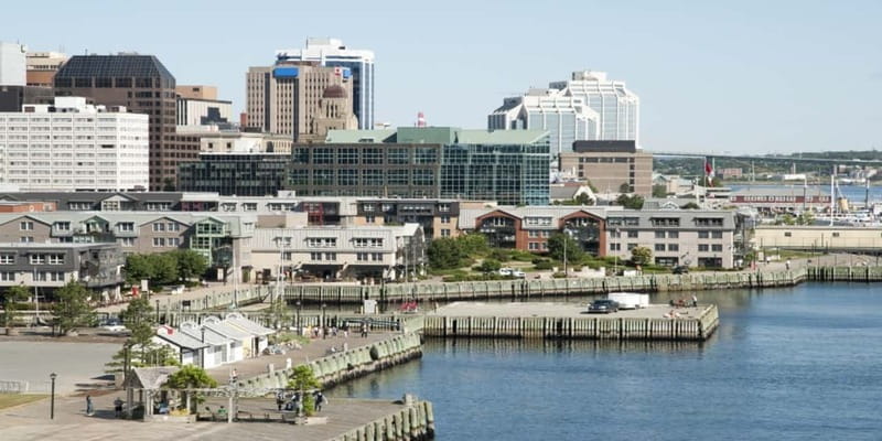 Halifax Harbourfront Food Walking Tour - Chowder for the creamy middle course