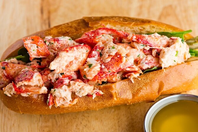 Halifax Harbourfront Small Group Food Walking Tour - Seafood chowder: a warm taste of the coast