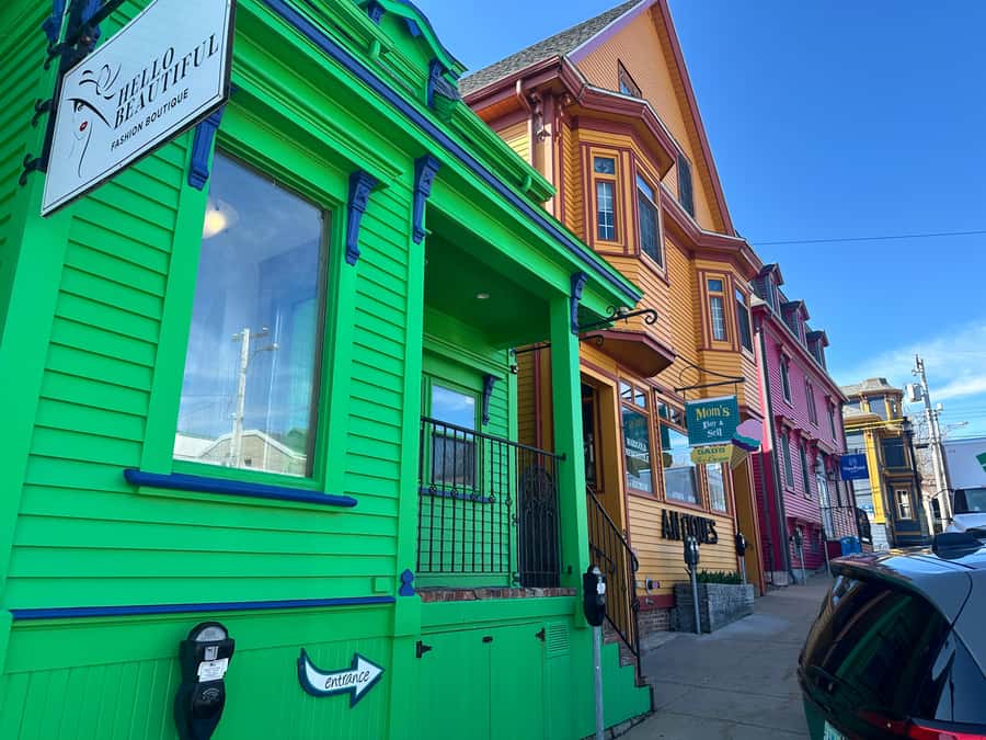 Halifax: Lunenburg and Mahone Bay Private Tour - Walking, weather, and what to bring