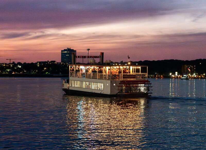 Halifax: Party Cruise on the Harbour Queen - Key points to know before booking