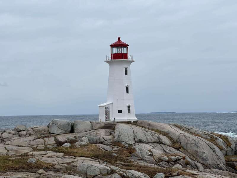 Halifax: Peggy's Cove, Lunenburg, and Annapolis Valley Tour - Lunenburg, colorful streets, and the Bluenose