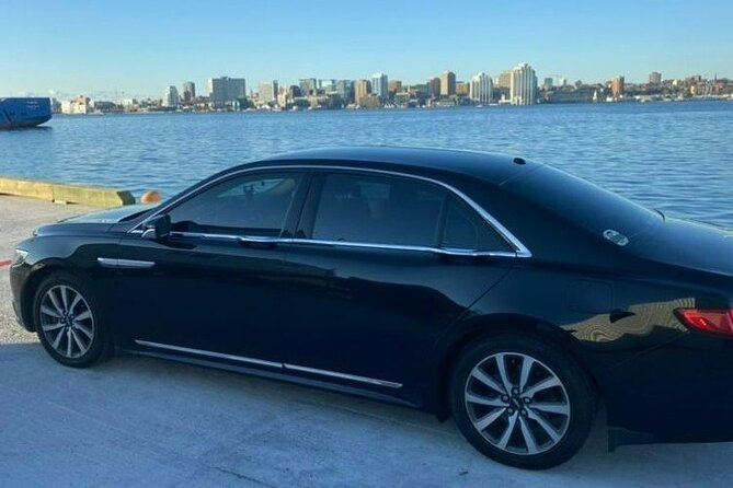 Halifax YHZ Airport Pre-Arranged Luxury Sedan Service - Key points at a glance