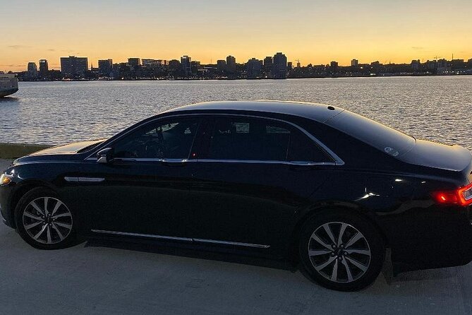 Halifax YHZ Airport Pre-Arranged Luxury Sedan Service - A private Halifax ride instead of a shared shuttle