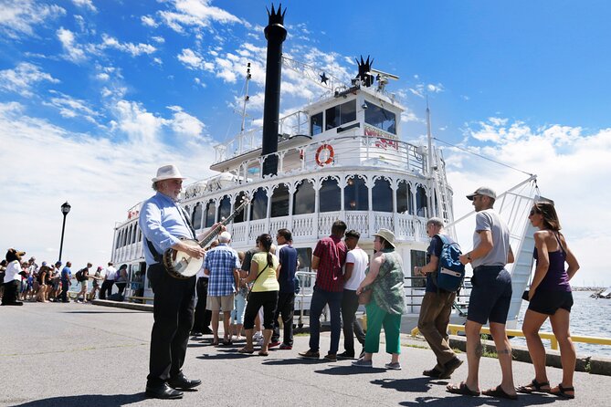 Heart of the 1000 Islands Sightseeing Cruise - Setting out from Kingston’s waterfront
