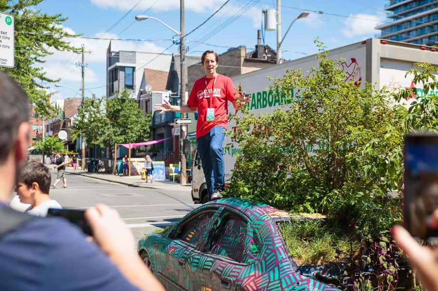 Hidden Toronto: Kensington Market & Chinatown Walk - What the small group changes